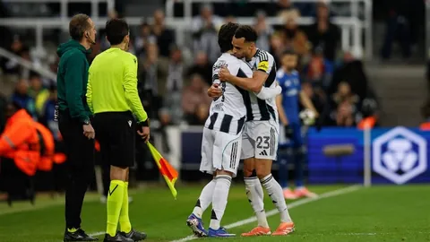 “渣叔或成德国新帅人选？真相是，利物浦仍是他的归宿。”